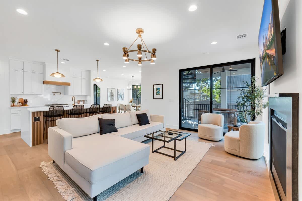 Sleeps19 | Pool • Game Room | Luxe 5BR Retreat 3