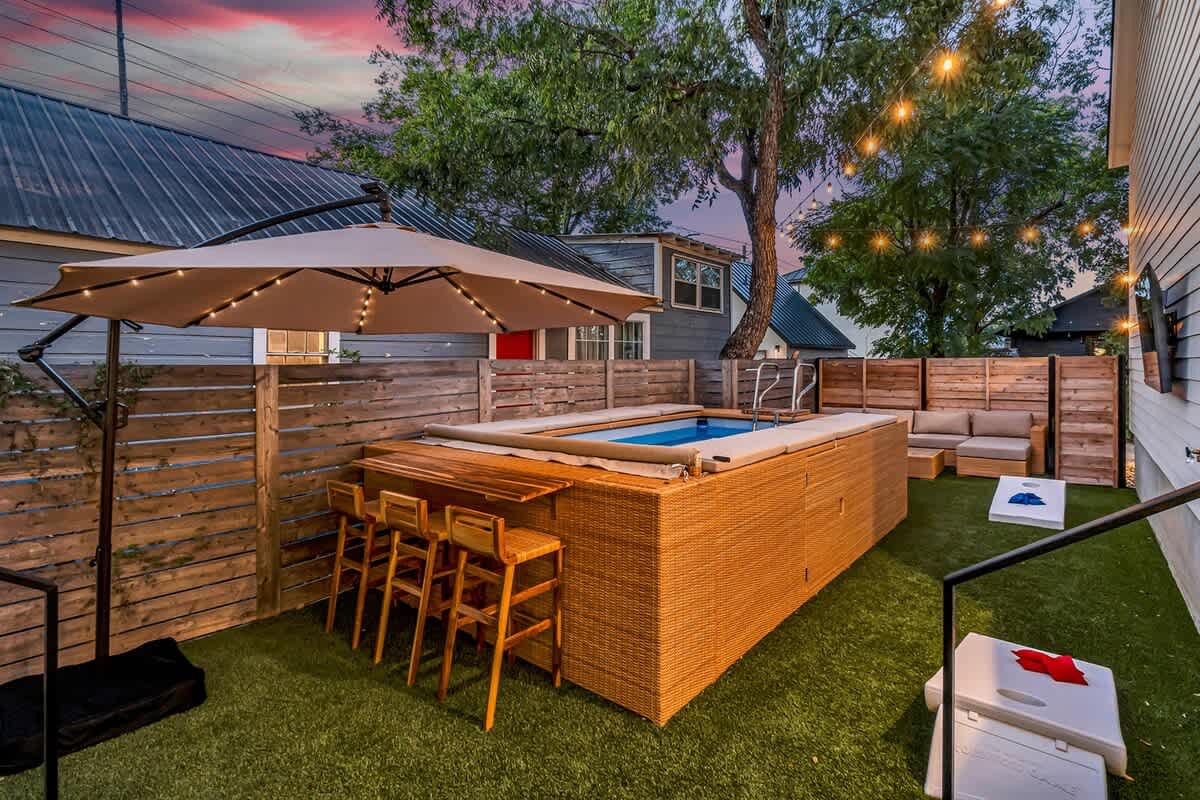 Sleeps19 | Pool • Game Room | Luxe 5BR Retreat 4