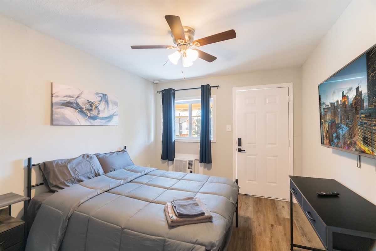 Elegant 1BR APT | Downtown Houston 4