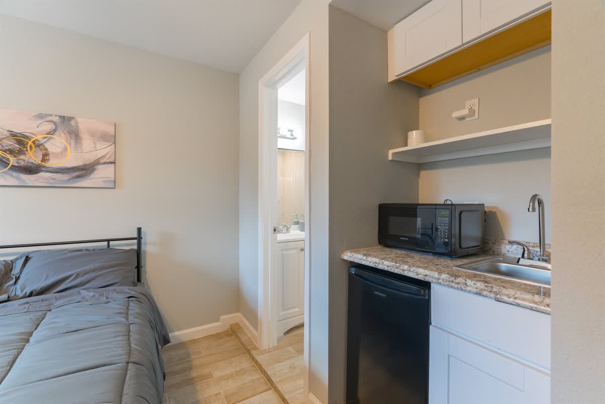 Stylish 1BR APT | Downtown Houston 2