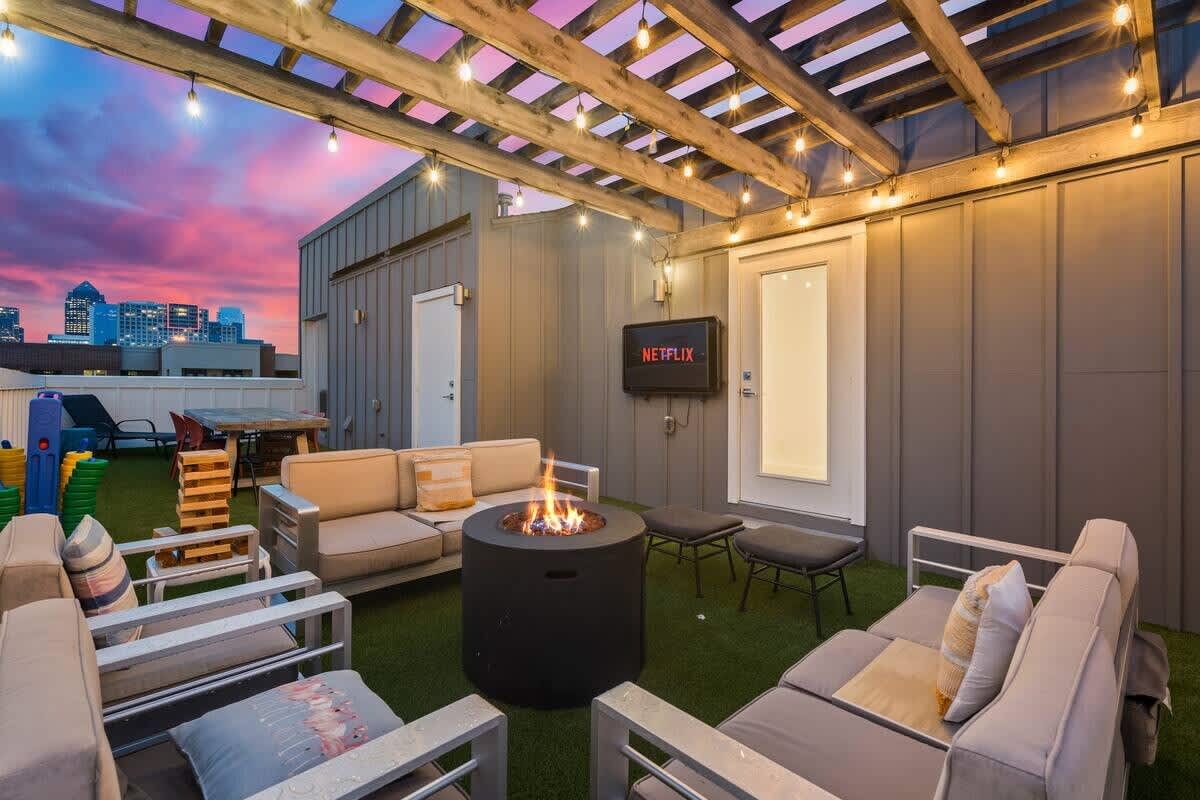 Designer Dallas Home, Rooftop, Kid Friendly Stay — Dallas, TX — vacation rental