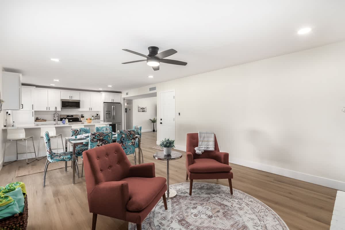 3bd, Pool, Hot Tub, Garage, Full Kitchen, ASU 3