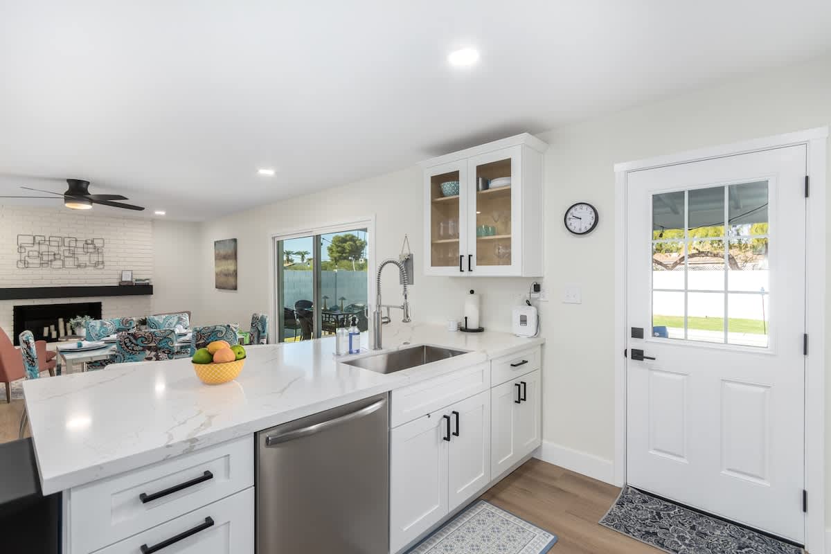 3bd, Pool, Hot Tub, Garage, Full Kitchen, ASU 5