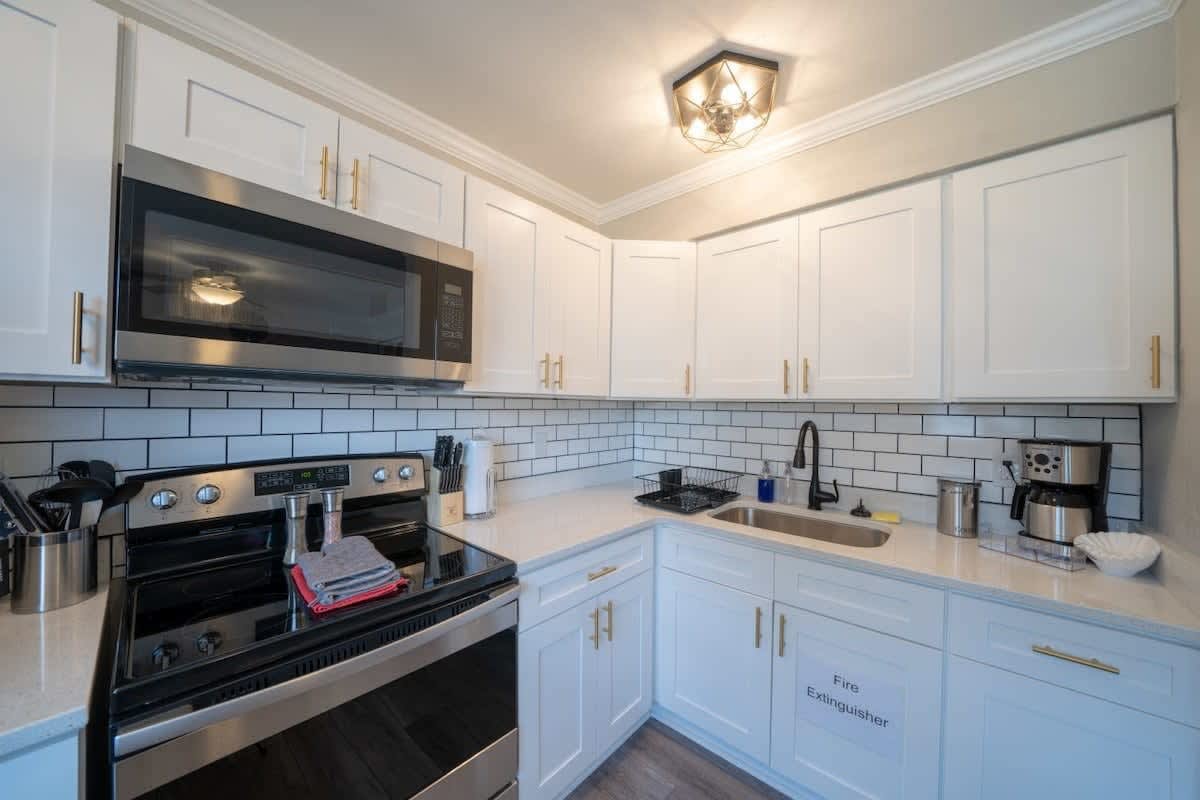 OV Mosaic - Aloe Suite — Norfolk, VA — vacation rental
