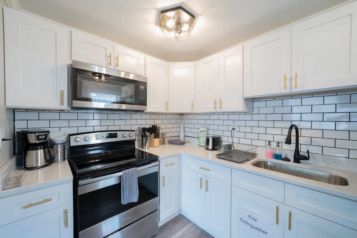 OV Mosaic - Golden Suite — Norfolk, VA — vacation rental