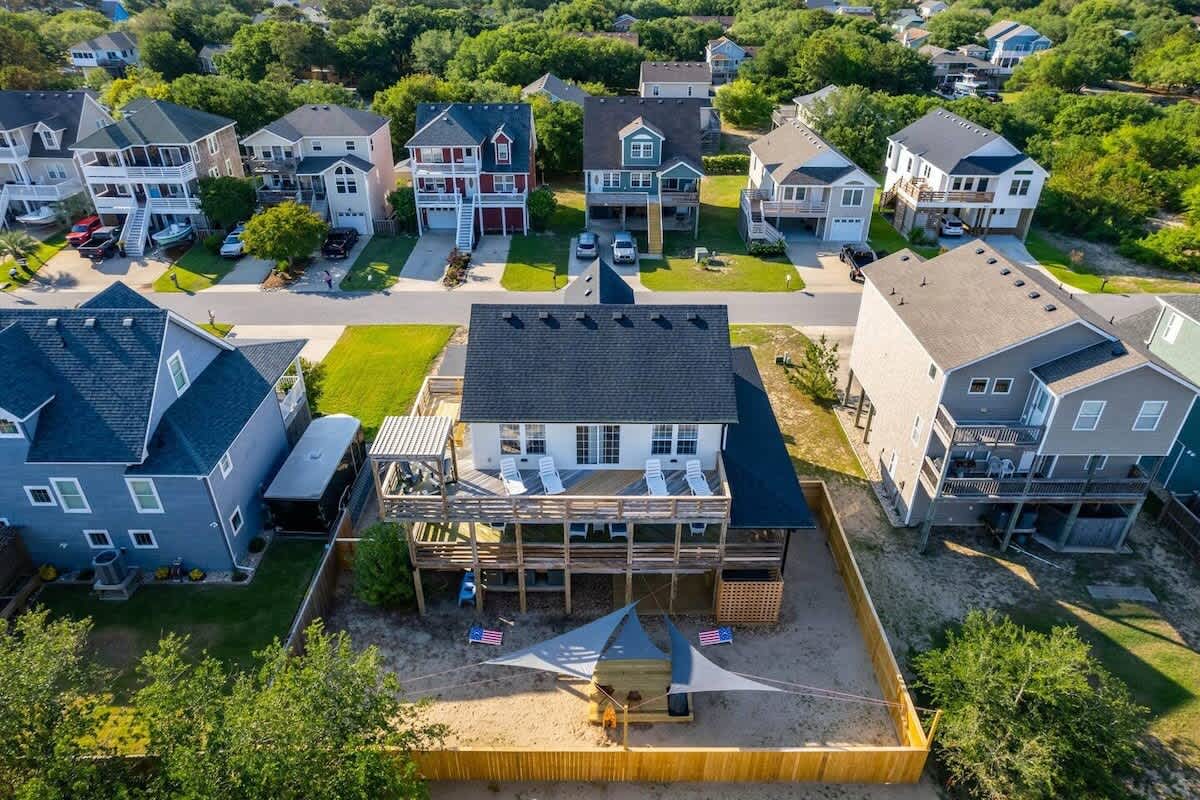 Dog Friendly, Barrel Sauna, Hot Tub, Soundside — Kill Devil Hills, NC — vacation rental