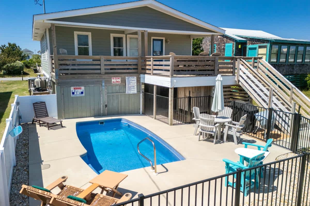 Heated Pool, Hot Tub, 4Min Walk to Beach — Kill Devil Hills, NC — vacation rental