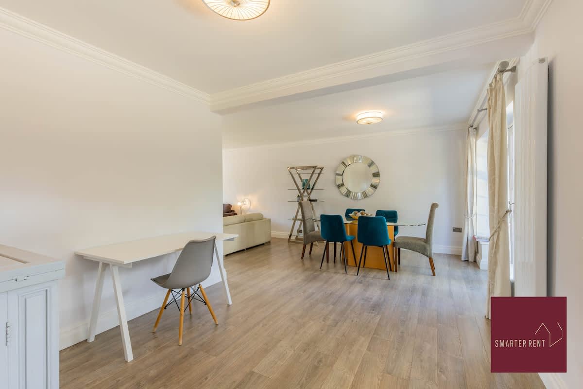 Kingston, 4 Bedroom House, Parking