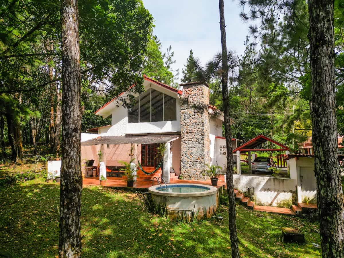 Private pool, bonfire and hot tub in Cerro Azul