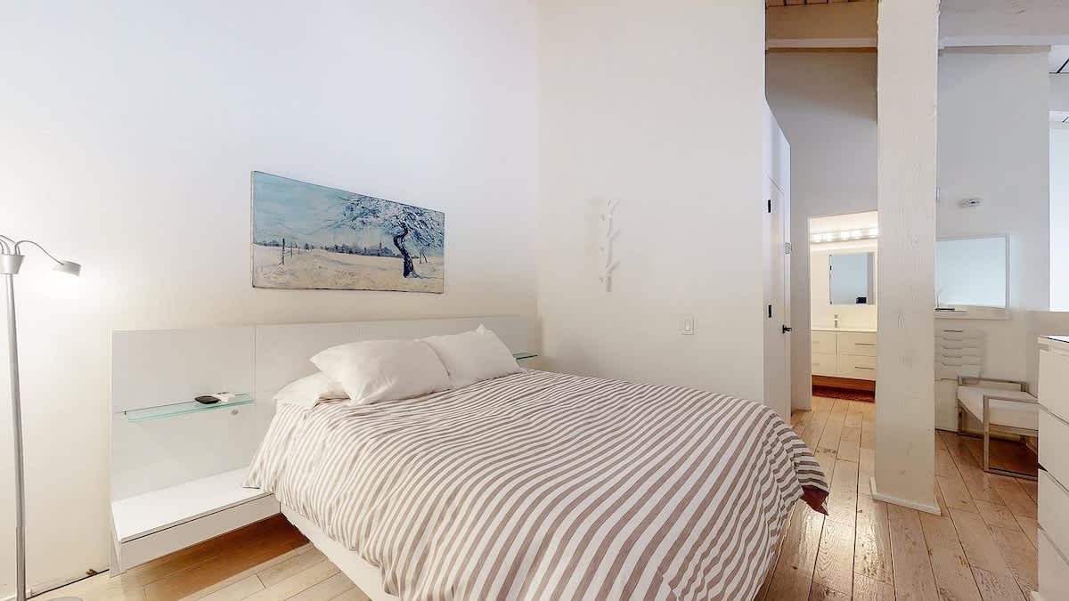 Queen Bed in Loft