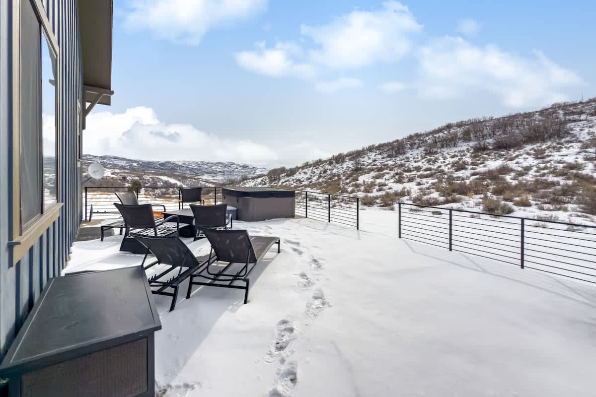 Back Deck with Hot Tub