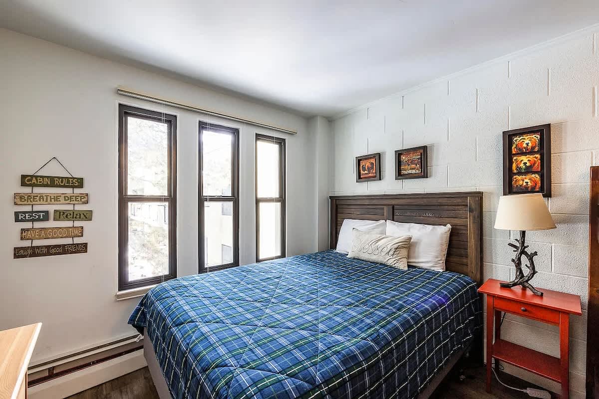Mountain Haven Steps Away from PC MTN Heated Pool | Photo 15