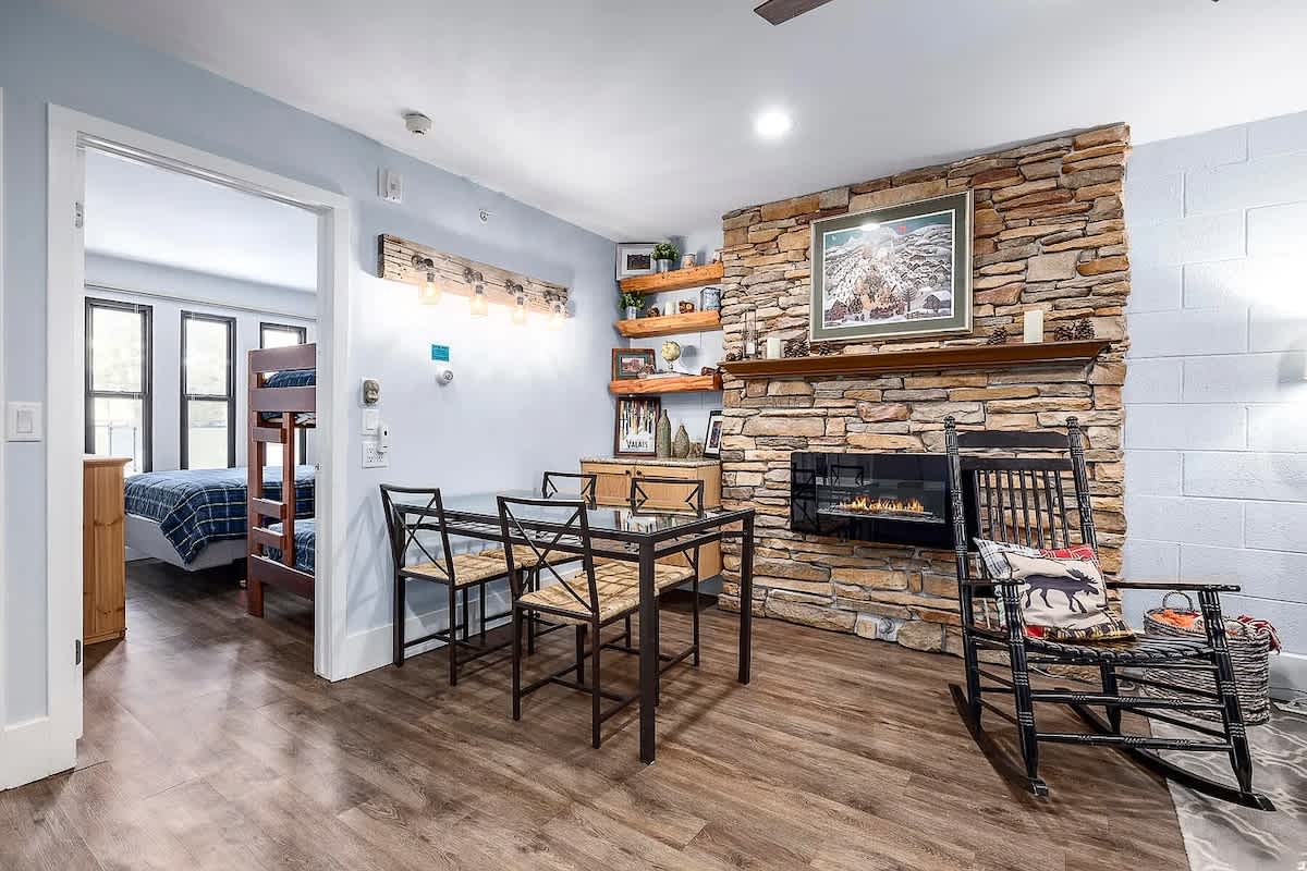 Mountain Haven Steps Away from PC MTN Heated Pool 6