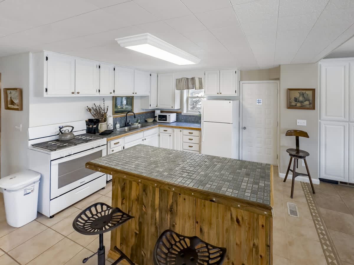 Mountain Meadow Retreat near Park City 3