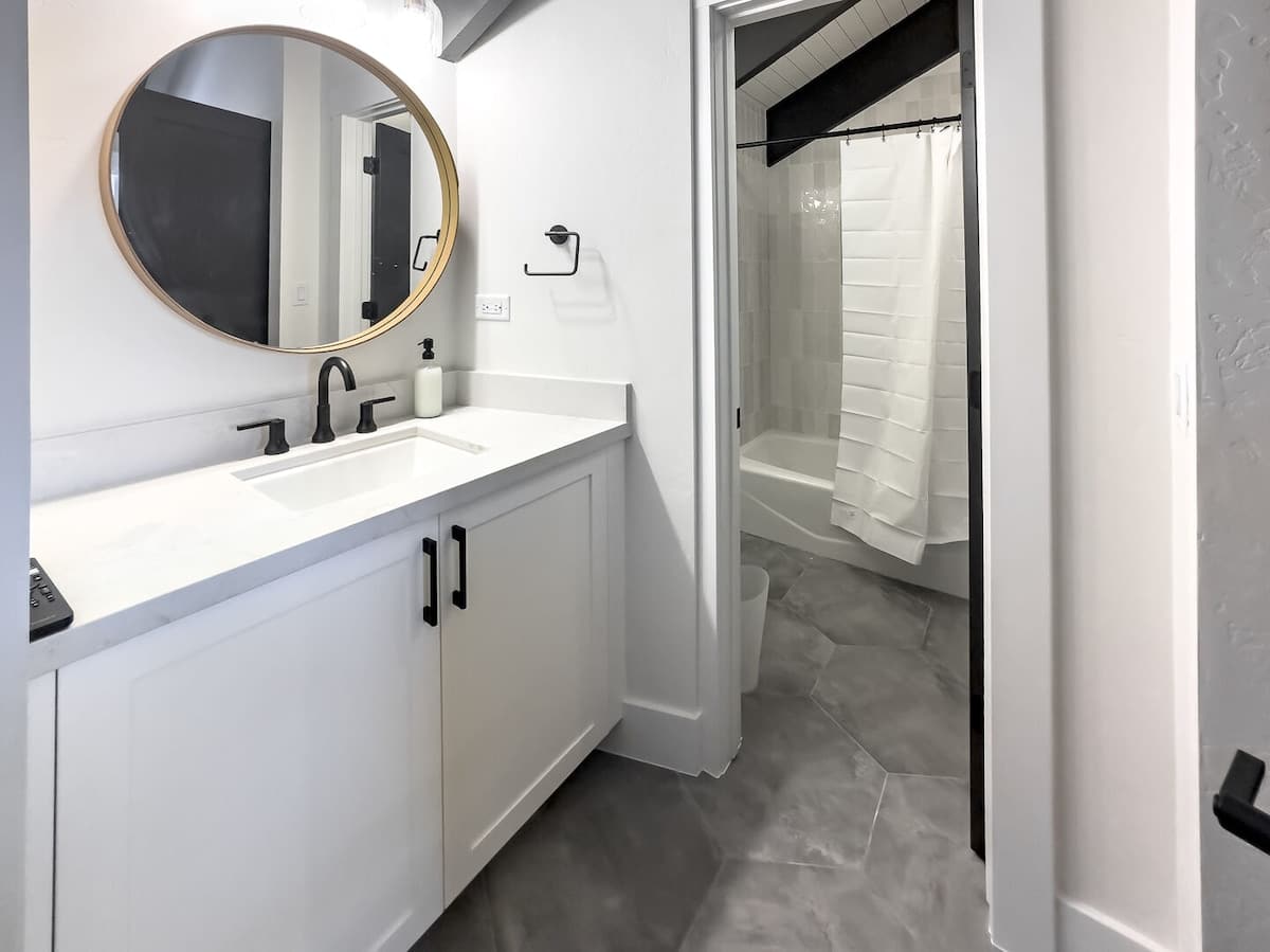 Guest Bathroom