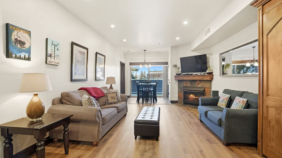Alpine Haven Retreat Ski-In | Ski-Out Oasis | Pool