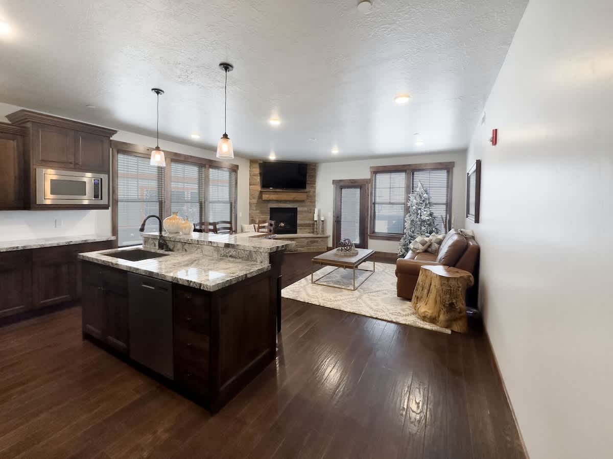 Ideal Condo | 2 Minute Drive to Deer Valley's Lift 6