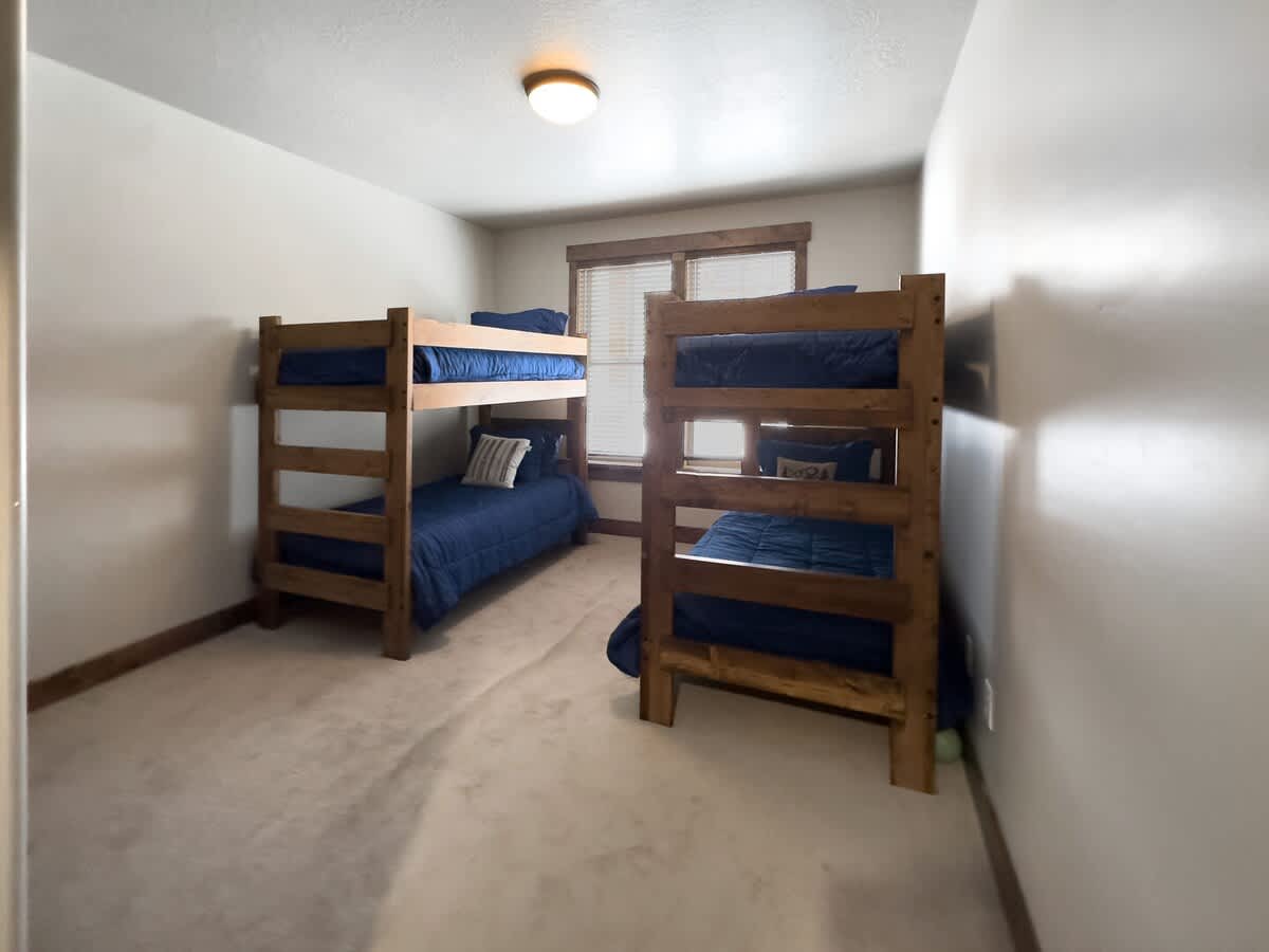 Ideal Condo 2 Minute Drive to Deer Valley's Lift | Photo 16