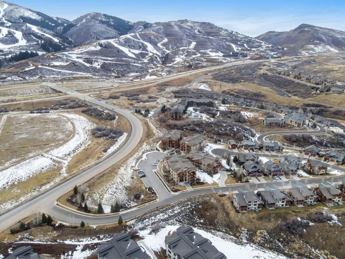 Ideal Condo 2 Minute Drive to Deer Valley's Lift | Photo 32
