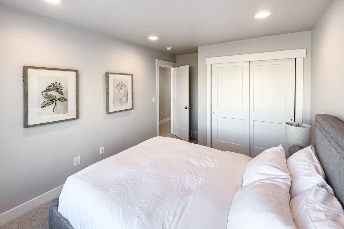 Guest Room 2