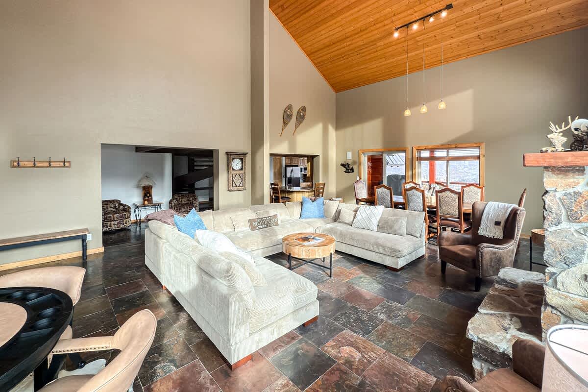 Cozy Rustic Escape Near Park City Adventures 2