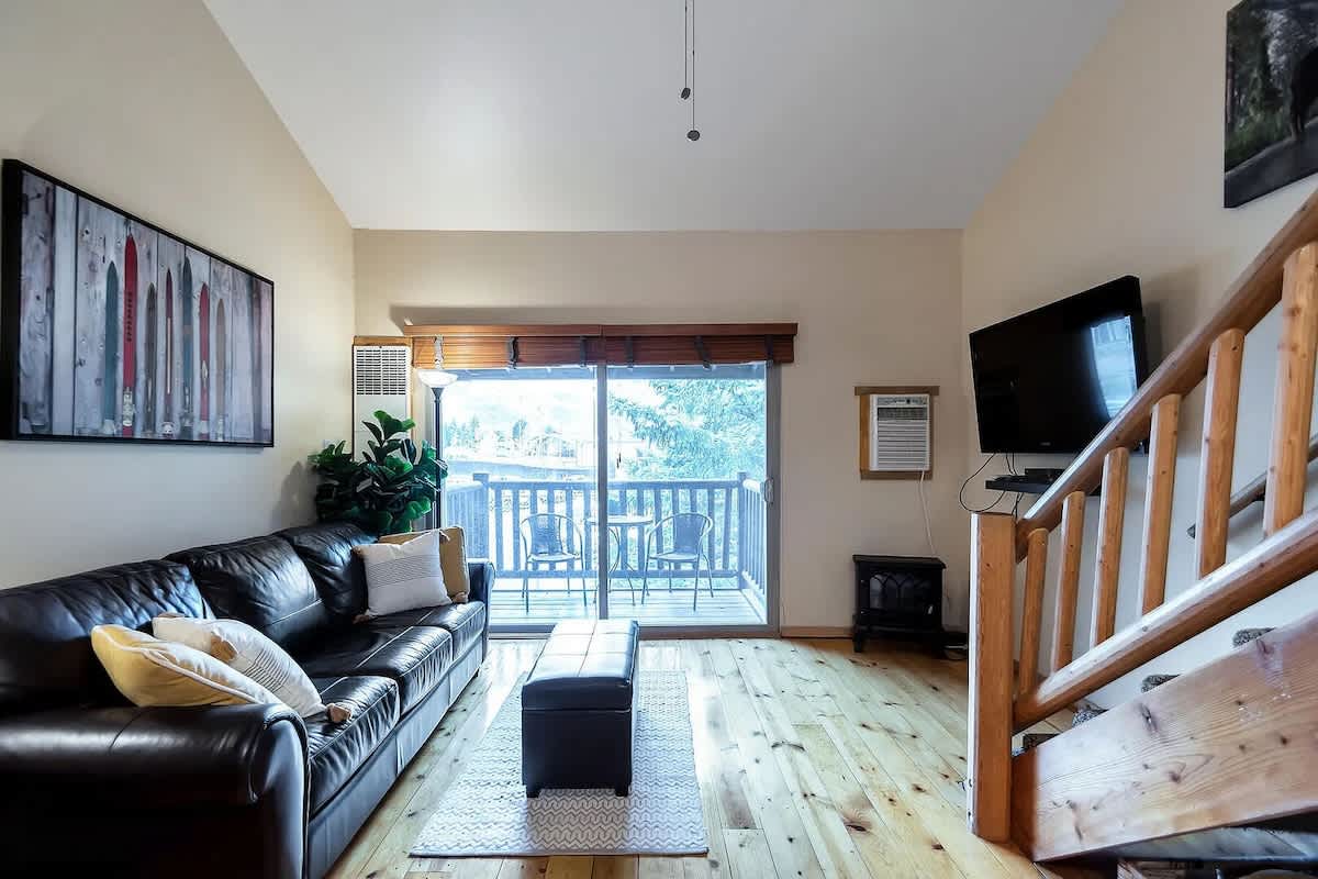 Charming Park City Loft and View at Prospector 5