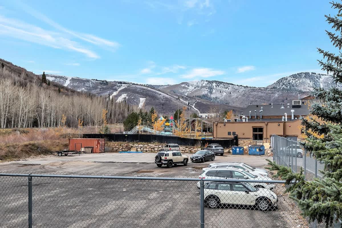 Parking Lot