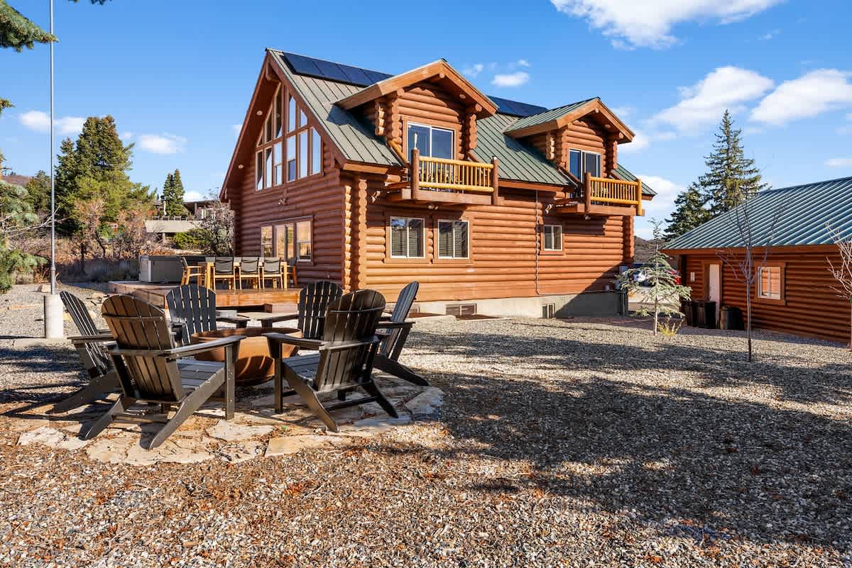 The Crestview Cabin | Golf Simulator & Hot Tub | Photo 42