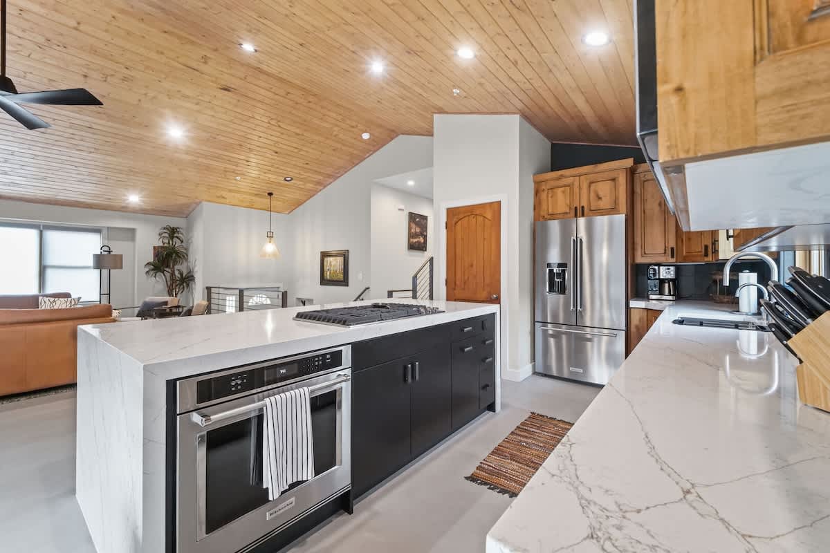 Spacious Park City Retreat with Private Hot Tub 6