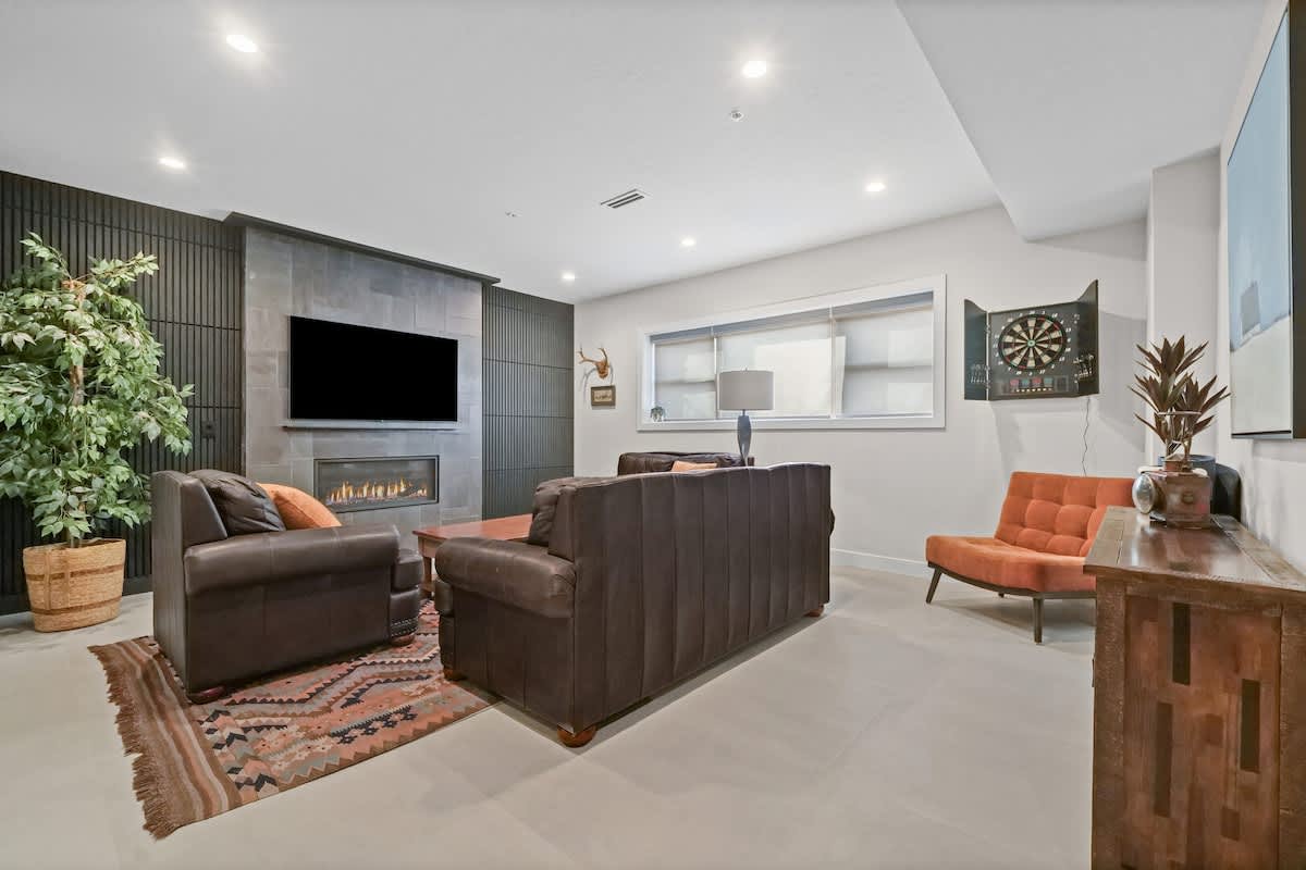 Spacious Park City Retreat with Private Hot Tub 5
