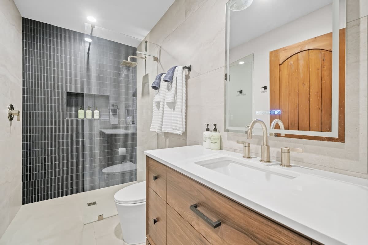 Bathroom 2