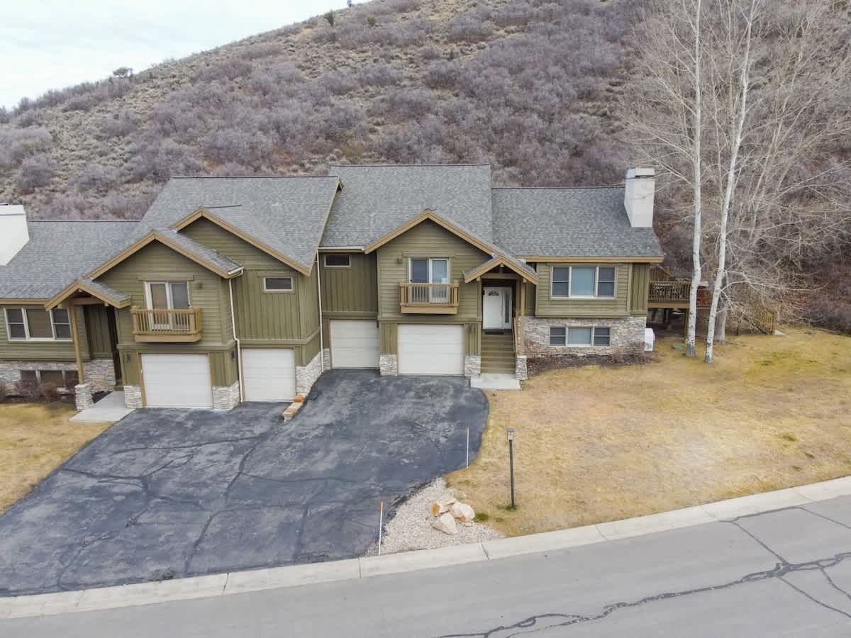 Spacious Park City Retreat with Private Hot Tub 4