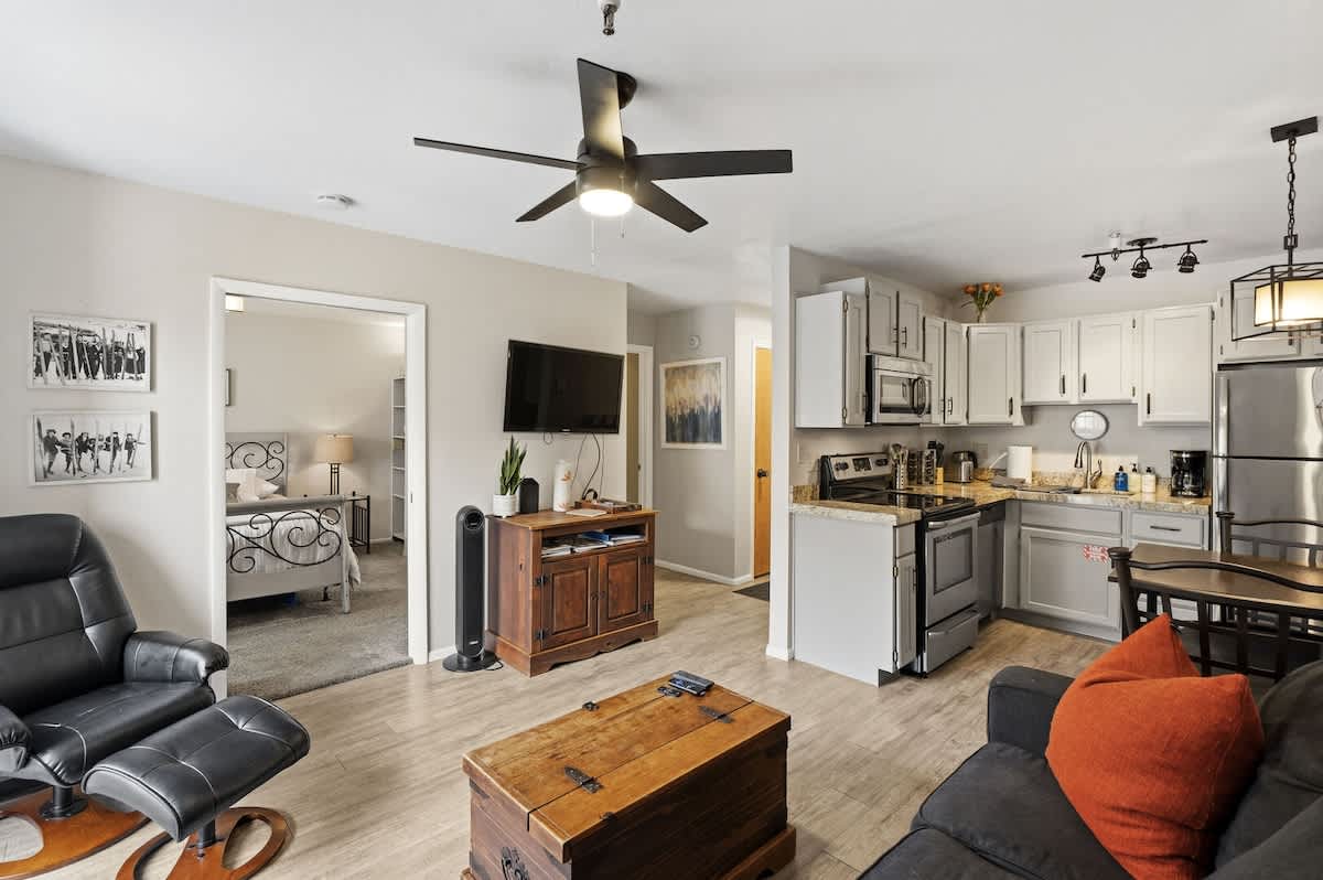 Park City 1 Bedroom | Hot Tub, Pool & Bus Route 5