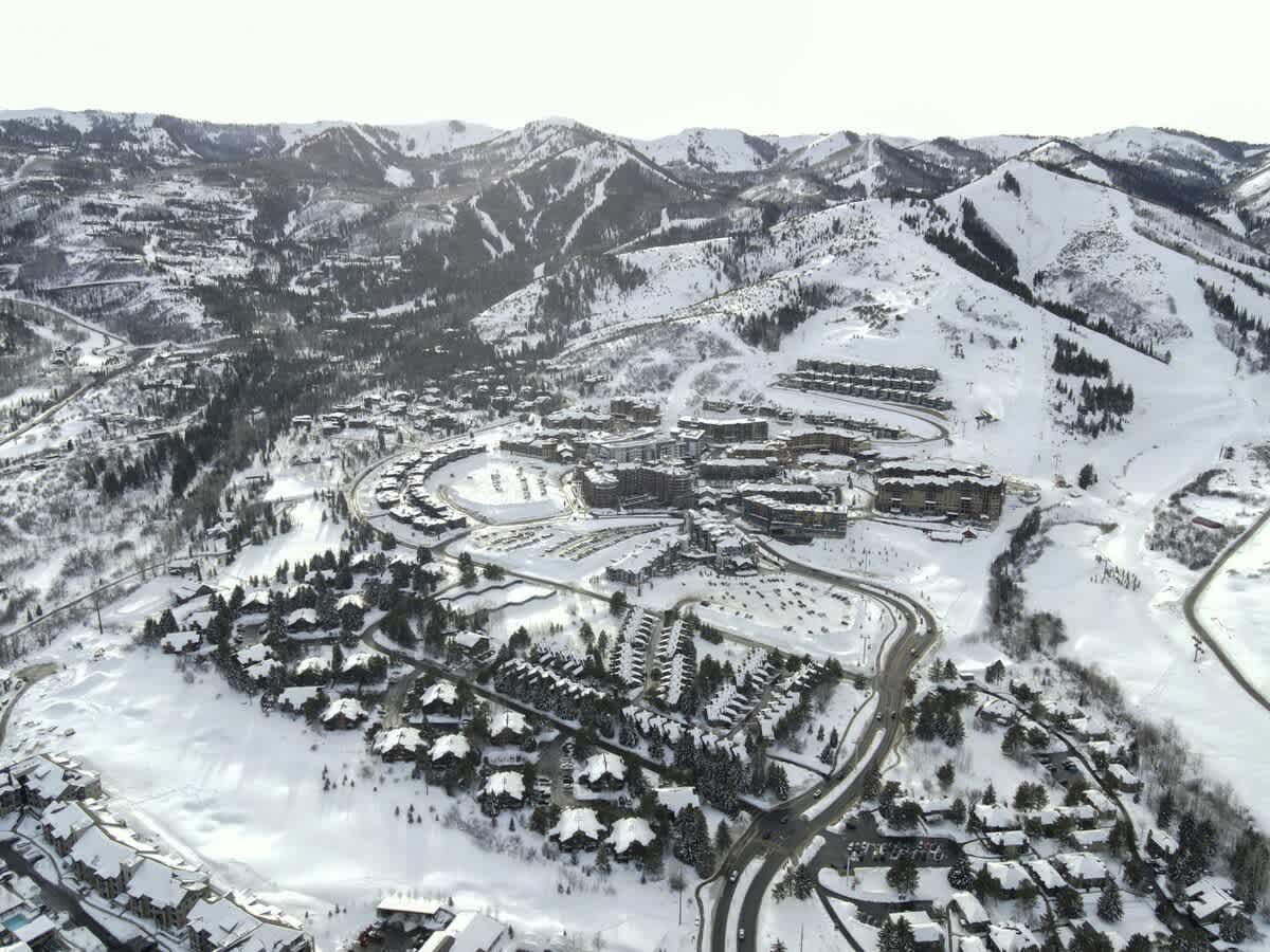 Relaxing Canyons Condo Free Shuttle Ride To Lift | Photo 32