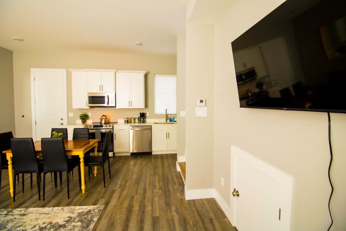Southside Station- 2 bedroom, 2.5 bath townhome