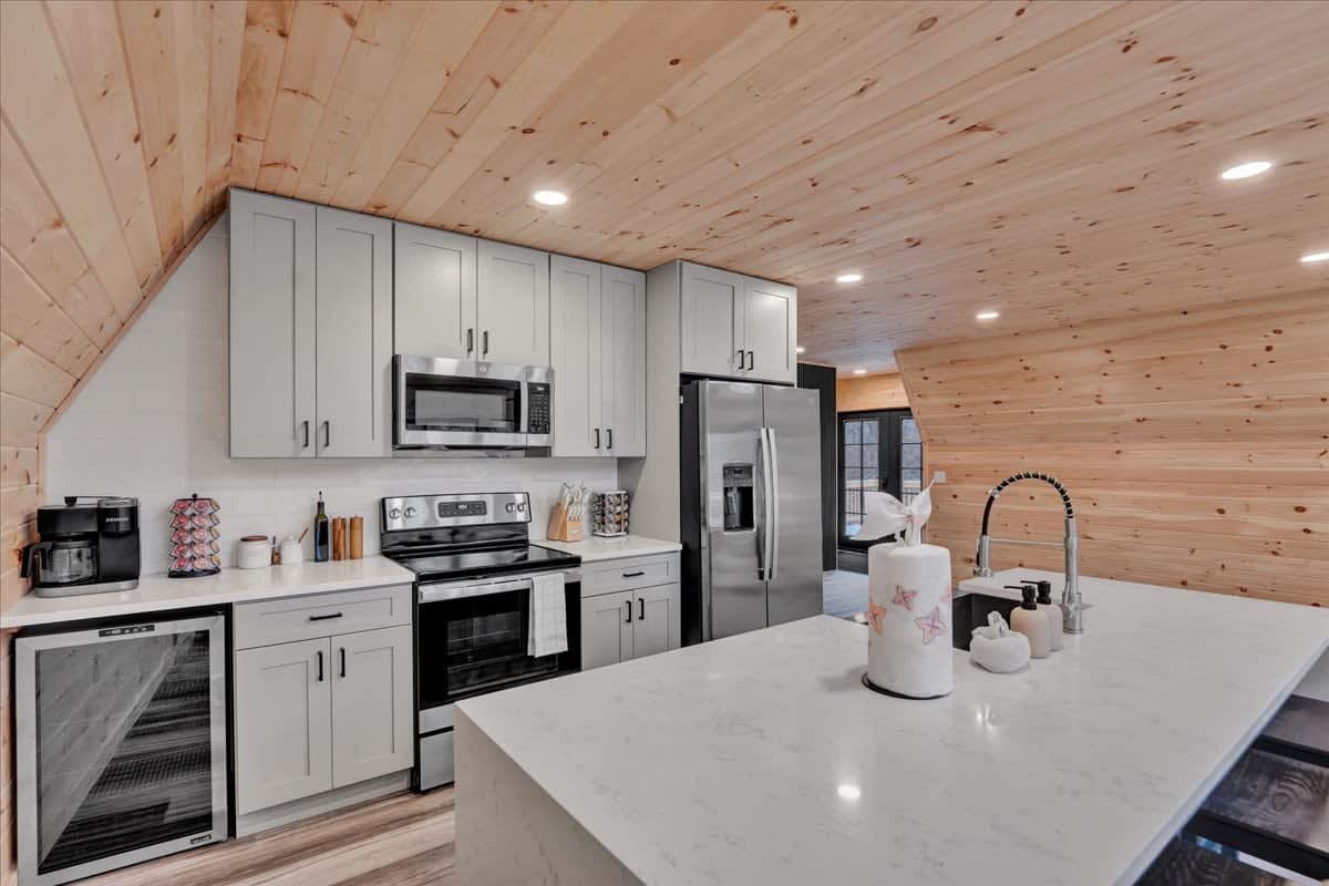 Pines A-Frame Cabin | Sauna | HotTub 