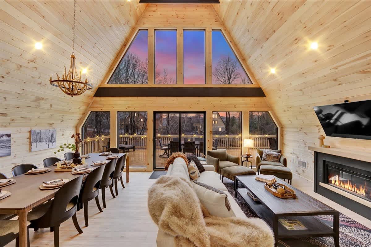Black Lotus A-Frame | Hot Tub | Sauna | Firepit — Blakeslee, PA — vacation rental