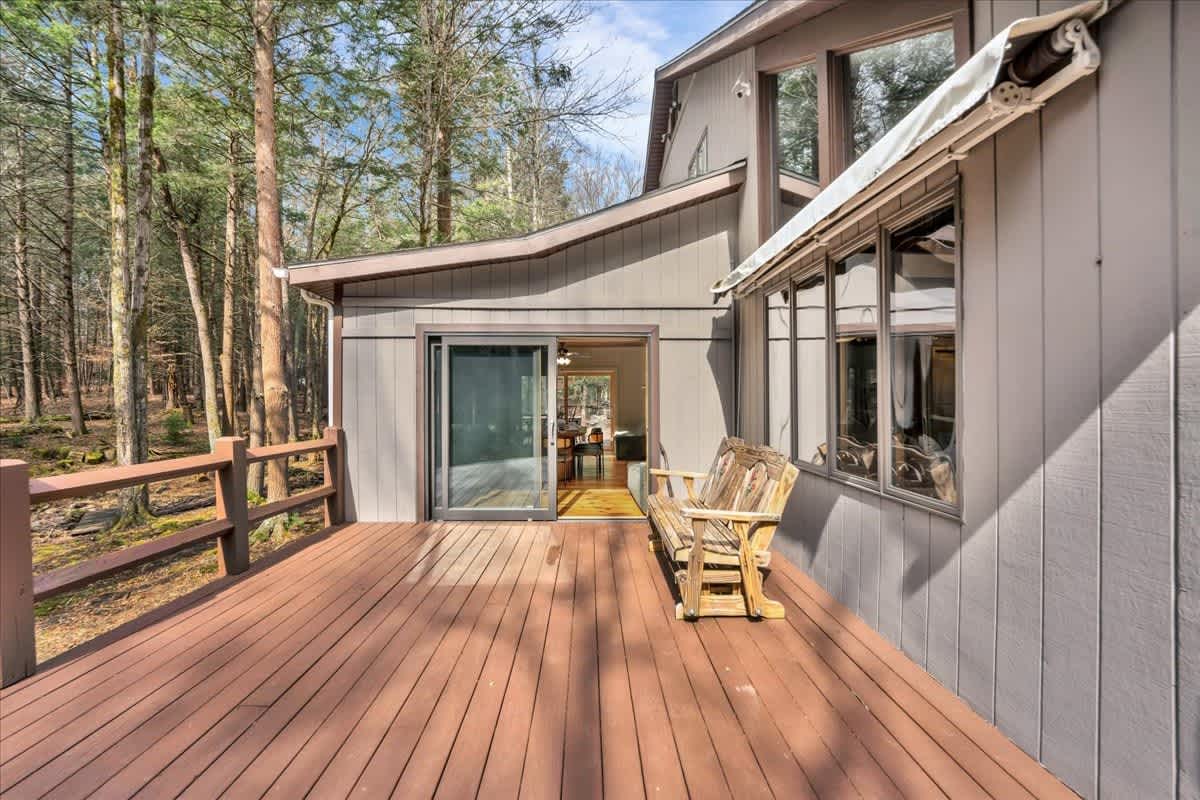 Riverside Escape | FirePit | Wrap around Patio 
