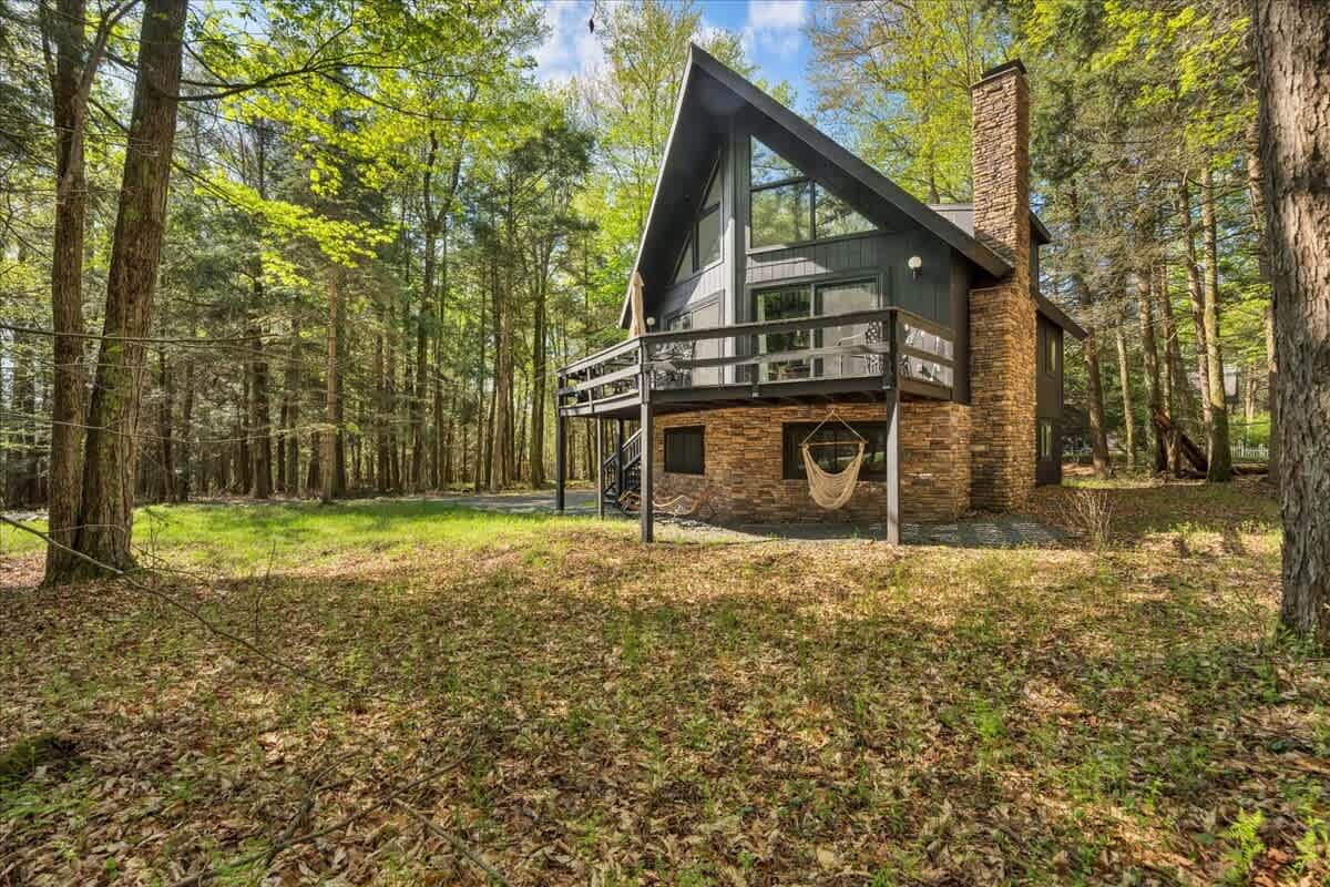 The Black Forest Chalet | Firepit | Lake Access — Blakeslee, PA — vacation rental