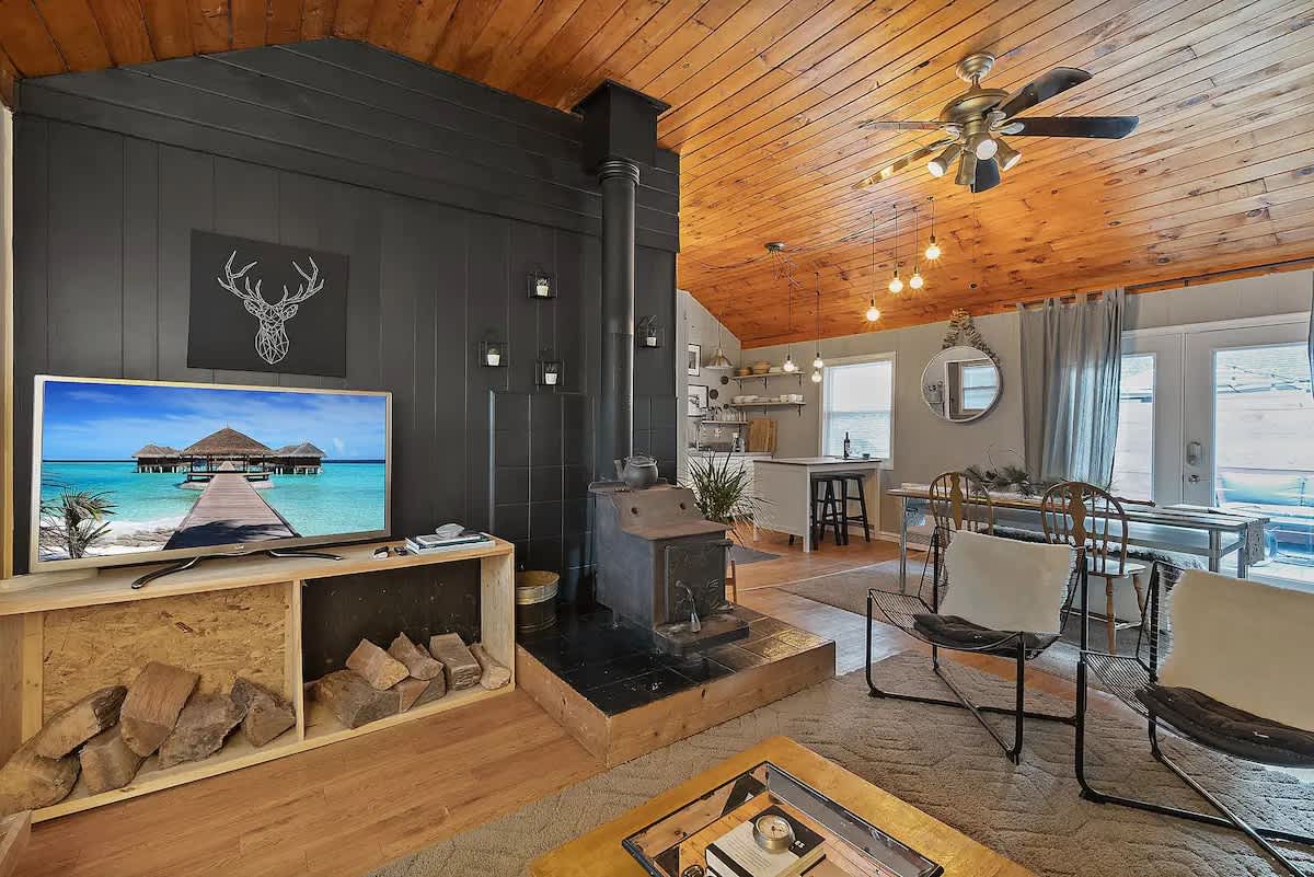 Romantic Pocono Bungalow in the Pines | Firepit — Pocono Pines, PA — vacation rental