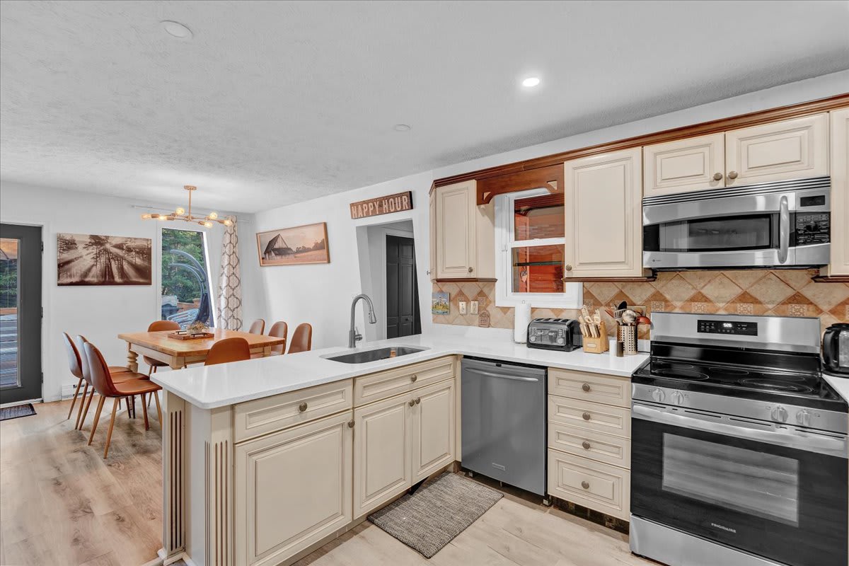 Evergreen Pocono Gem | HotTub | 2 Acres of Privacy
