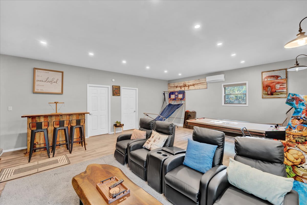 Evergreen Pocono Gem | HotTub | 2 Acres of Privacy