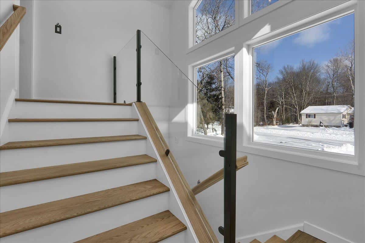 ELK COVE - Modern Pocono Cabin - Pool + Pickleball