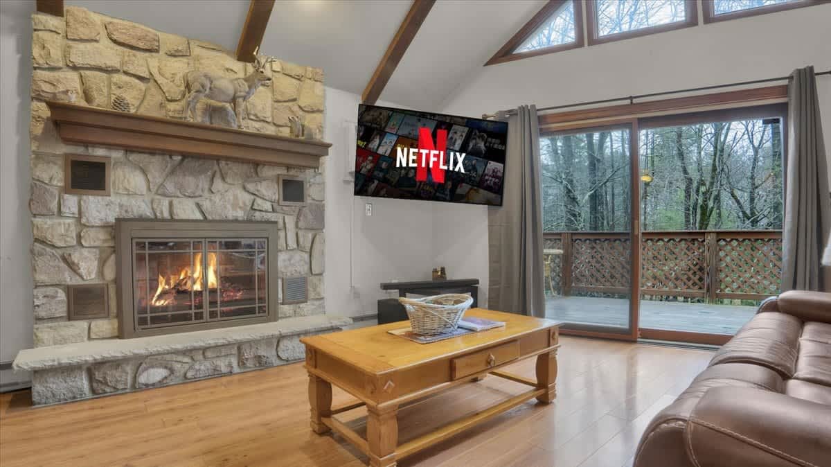 Pocono Cabin Retreat | Hot Tub |Firepit |Game Room