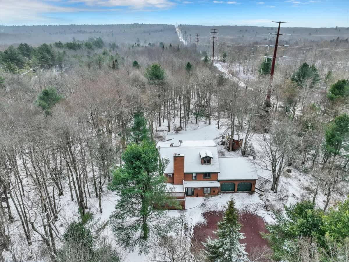 Pocono Cabin Retreat | Hot Tub |Firepit |Game Room