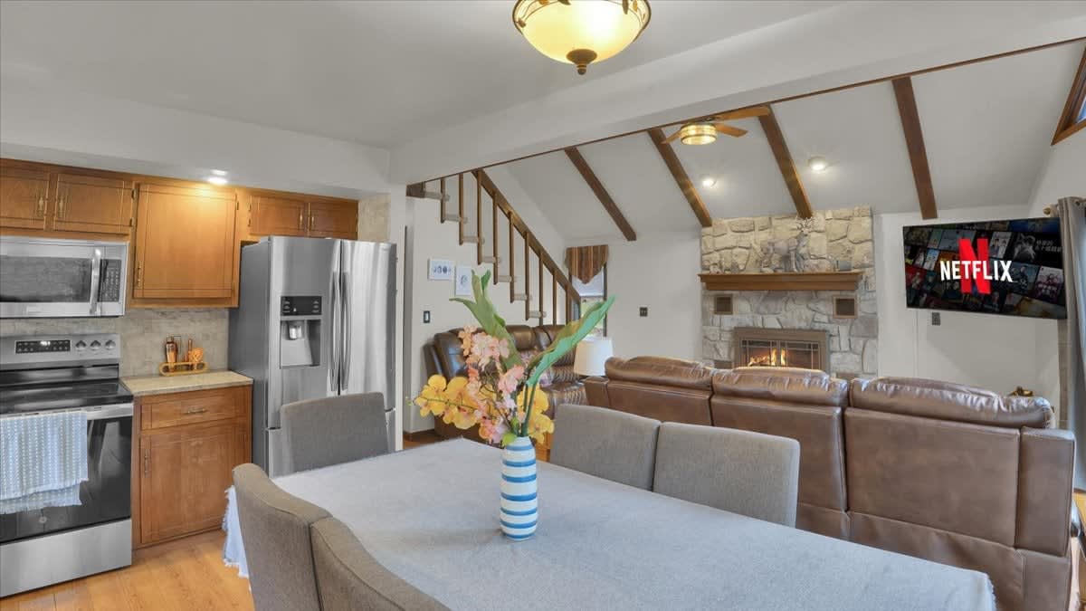 Pocono Cabin Retreat | Hot Tub |Firepit |Game Room