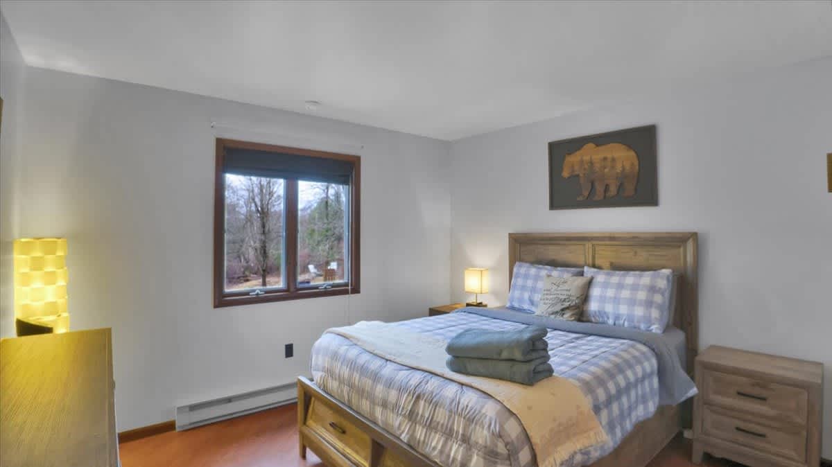 Pocono Cabin Retreat | Hot Tub |Firepit |Game Room