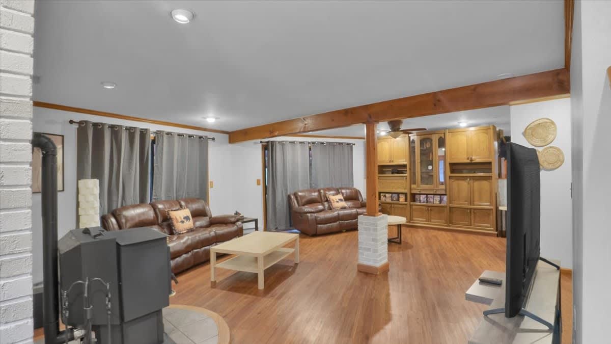 Pocono Cabin Retreat | Hot Tub |Firepit |Game Room
