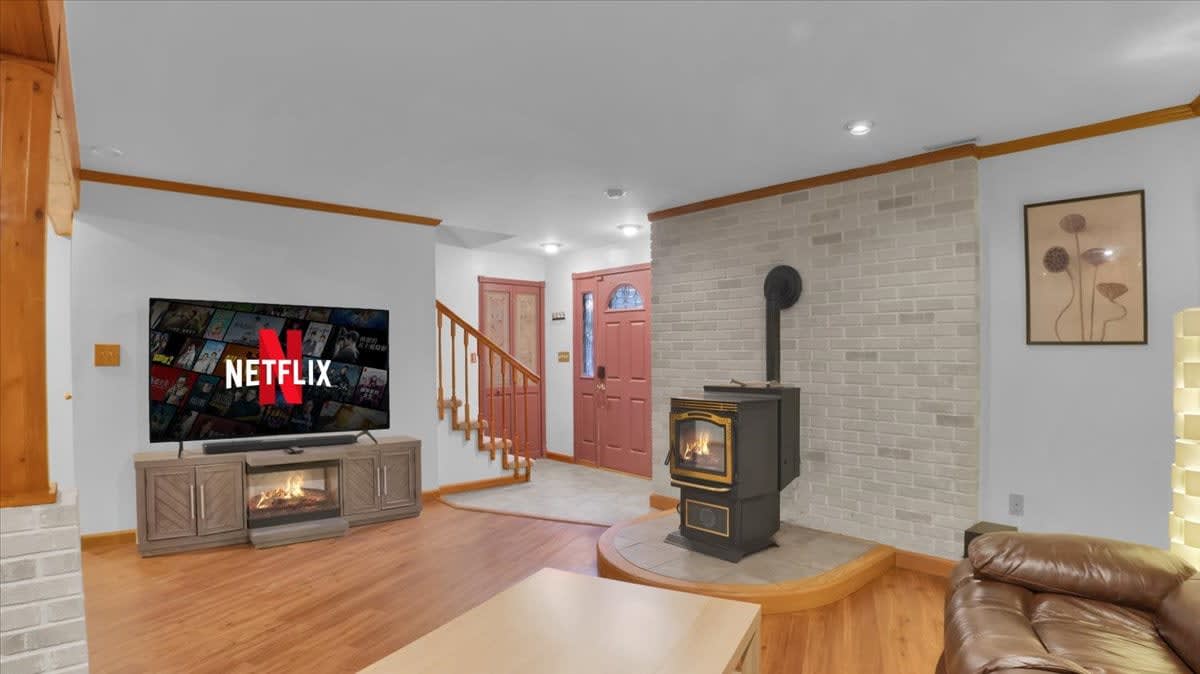 Pocono Cabin Retreat | Hot Tub |Firepit |Game Room