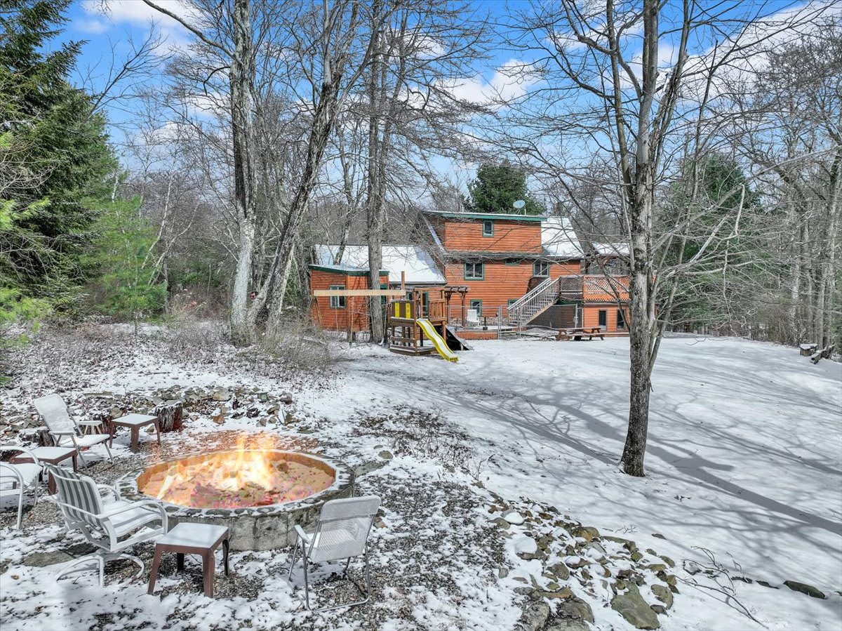Pocono Cabin Retreat | Hot Tub |Firepit |Game Room